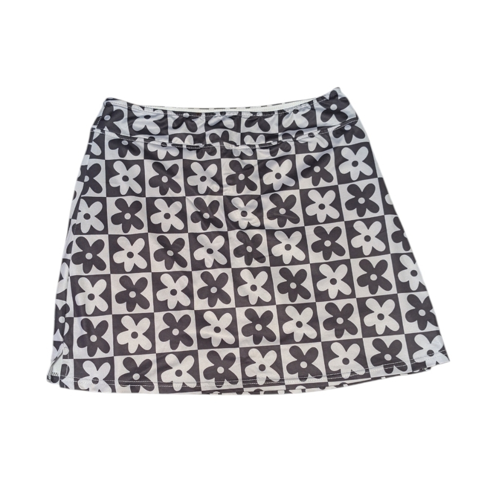 Floral Black and White Active Wear Skort With Pocket On Shorts